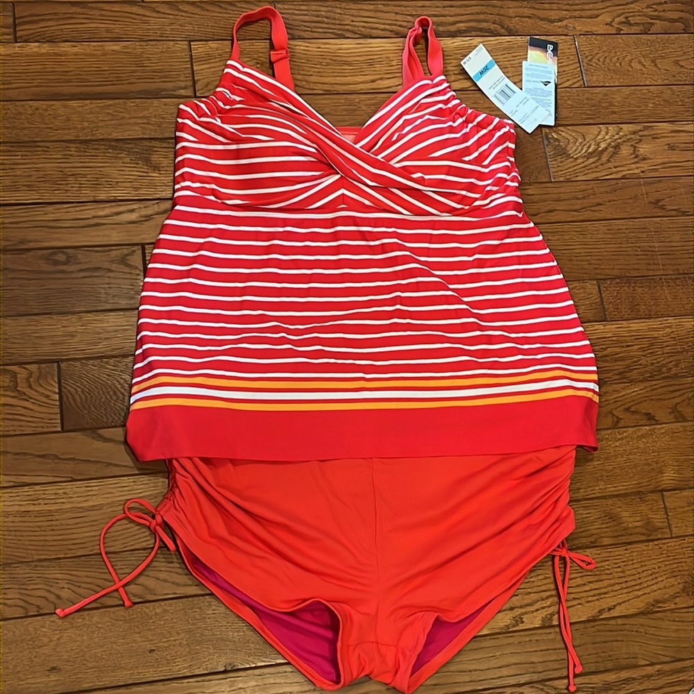 NWT Beach House 2 piece bathing suit 20W top & 22W bottom - Picture 1 of 13